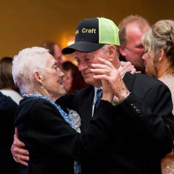 Meet your Posher, Janet - Picture 1 of 1